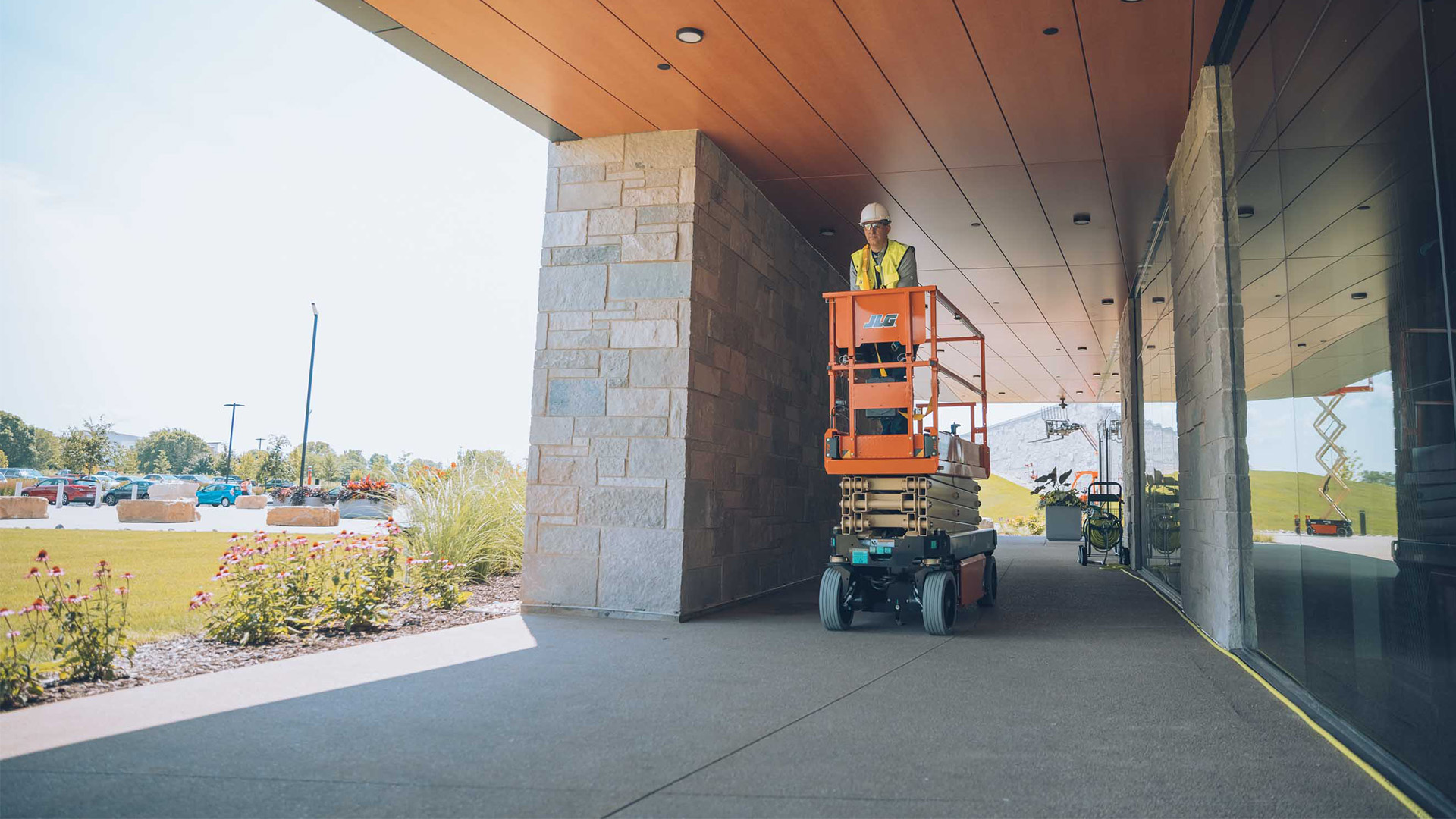 Types of scissor lifts and their uses vary and depend on their need on the jobsite.